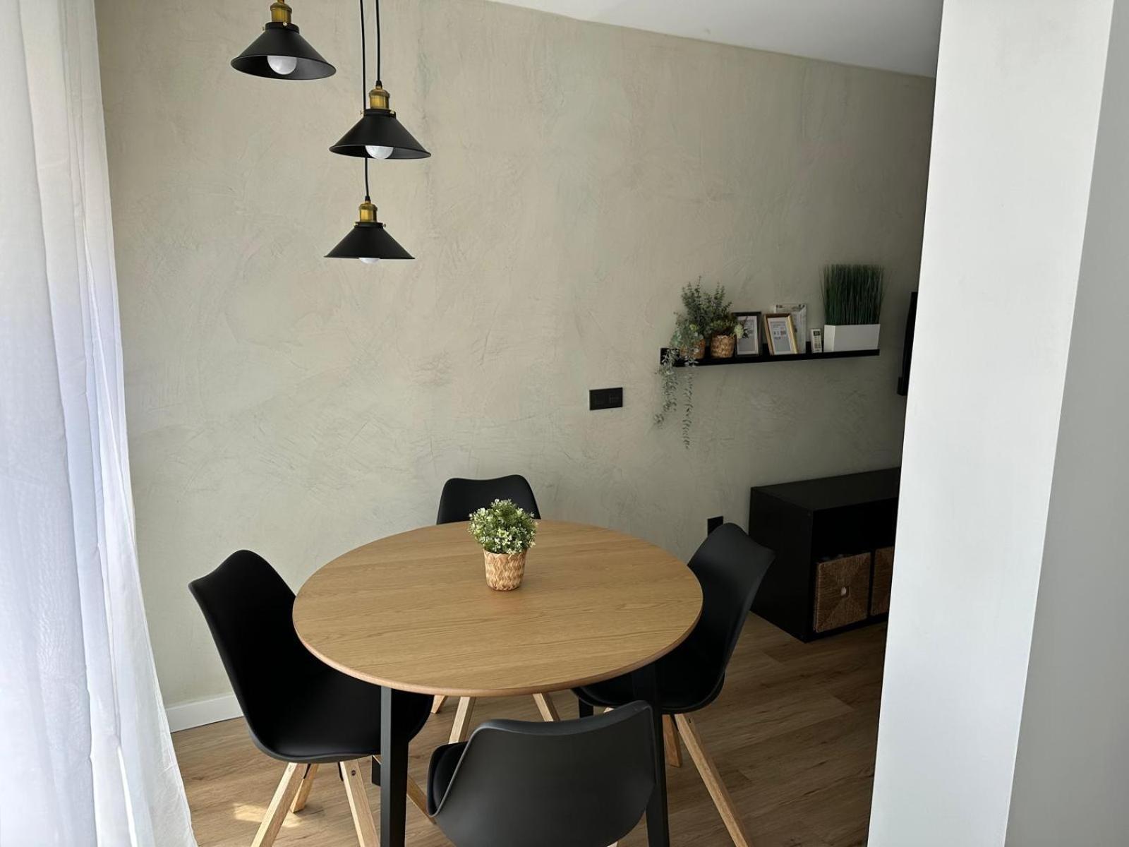 Iris 25 Apartment